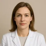 Dra. Amelia Hartmann